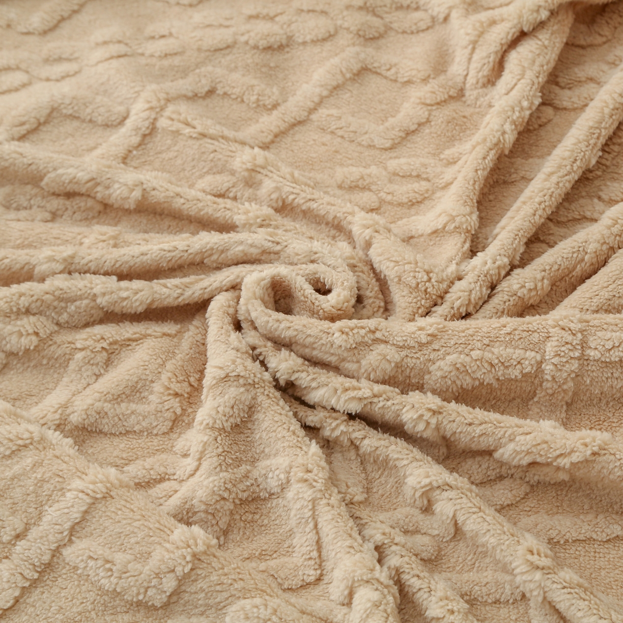 91家纺网 家纺一手货源 找家纺 亚龙工厂店 2025新款亲肤舒适塔肤绒毛毯盖毯毯子 卡其色