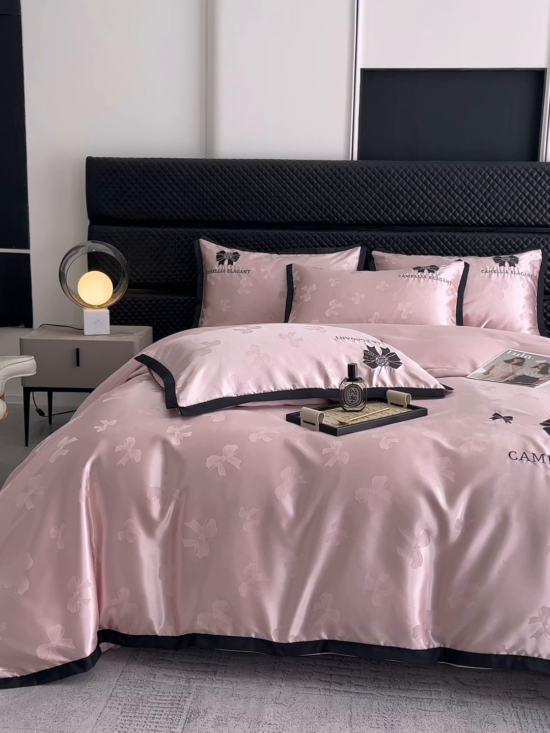 91家纺网 家纺一手货源 找家纺 金牛座家纺 2025新款贡缎提花磨毛亲肤棉刺绣四件套-蝴蝶结 蝴蝶结-豆沙粉