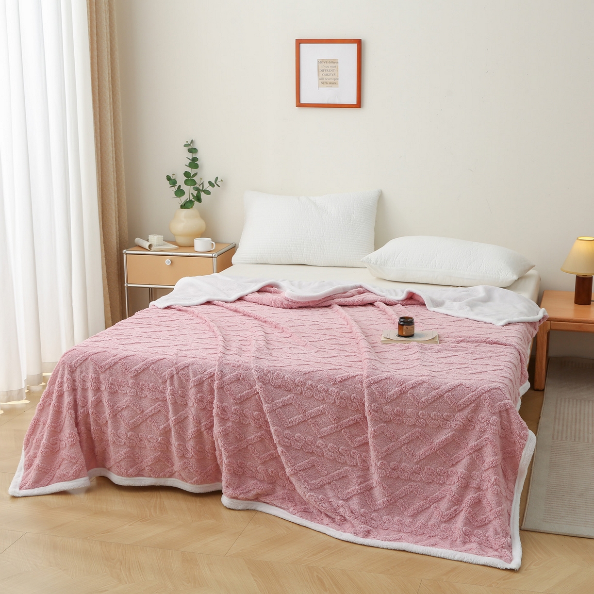 91家纺网 家纺一手货源 找家纺 亚龙工厂店 2025新款亲肤舒适塔肤绒毛毯盖毯毯子 粉色