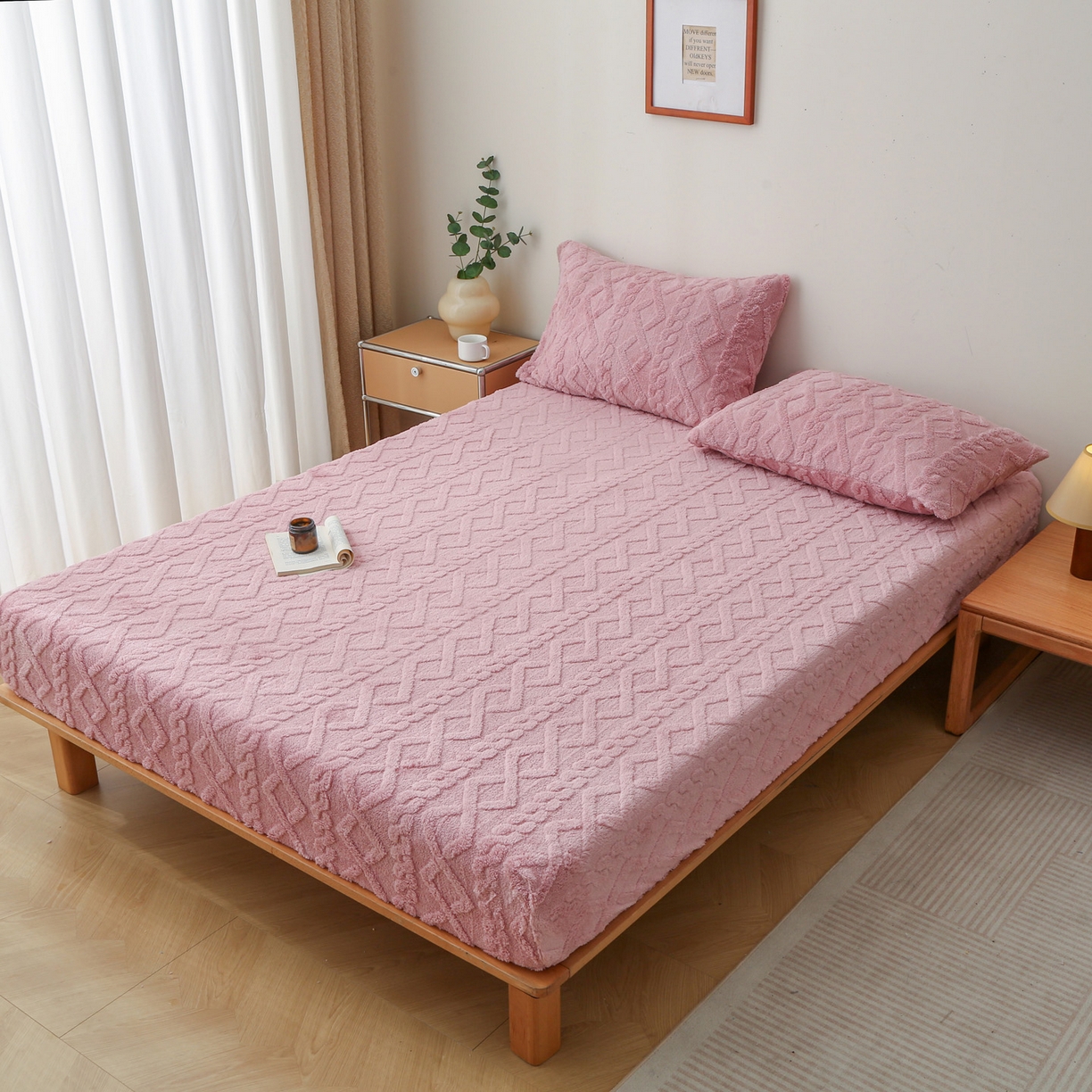 91家纺网 家纺一手货源 找家纺 亚龙工厂店 2025新款亲肤舒适塔肤绒床笠三件套 粉色