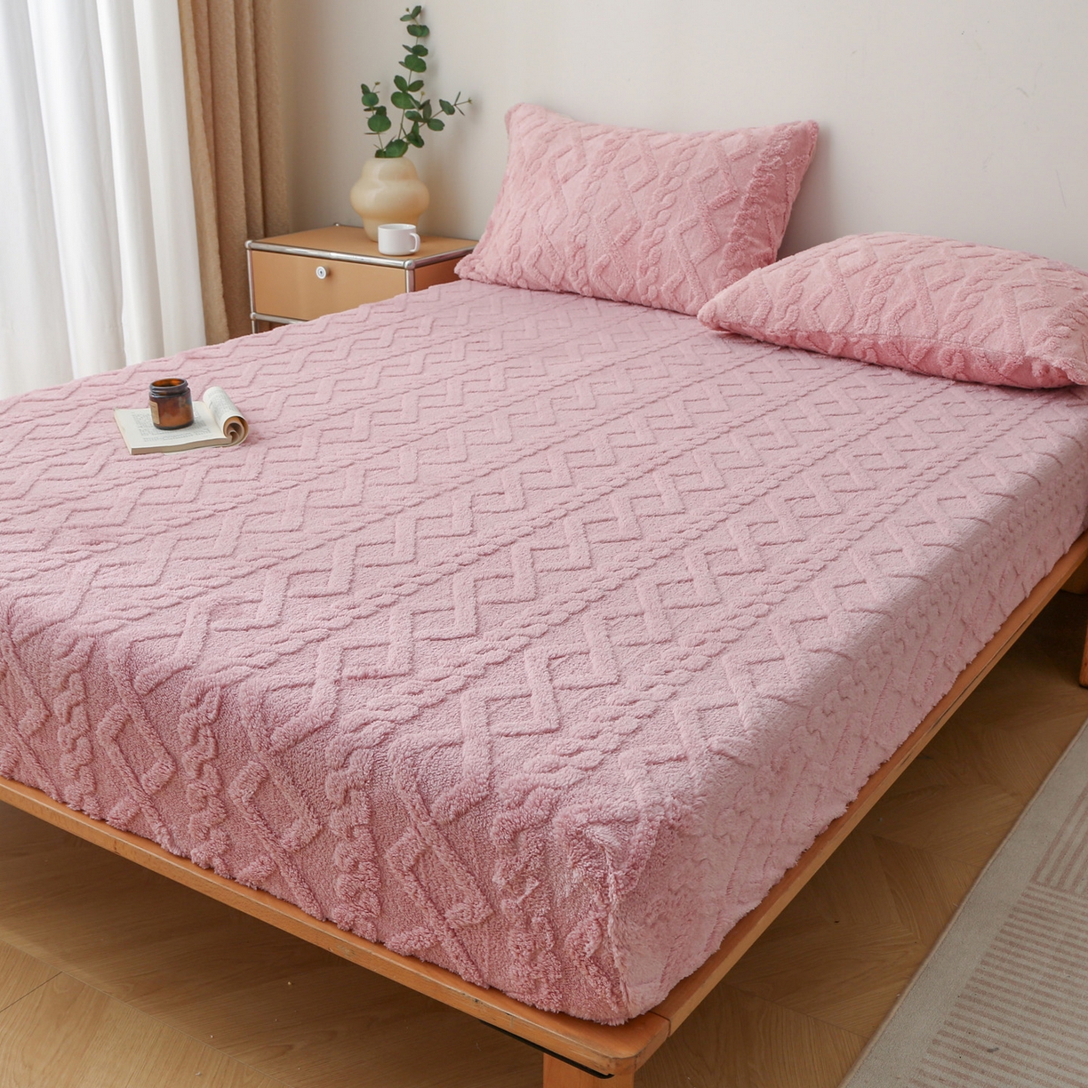 91家纺网 家纺一手货源 找家纺 亚龙工厂店 2025新款亲肤舒适塔肤绒床笠三件套 粉色