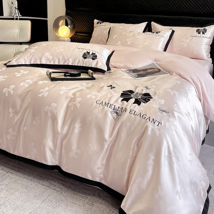 91家纺网 家纺一手货源 找家纺 金牛座家纺 2025新款贡缎提花磨毛亲肤棉刺绣四件套-蝴蝶结 蝴蝶结-浅粉