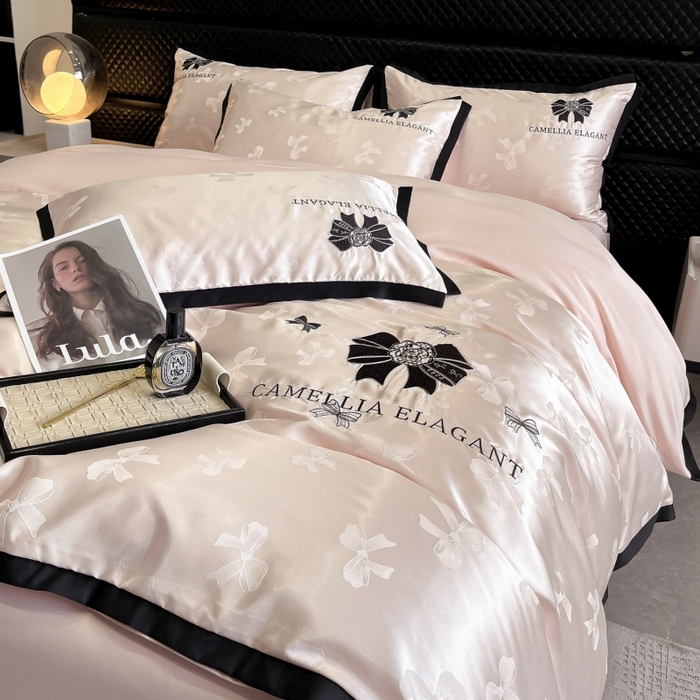 91家纺网 家纺一手货源 找家纺 金牛座家纺 2025新款贡缎提花磨毛亲肤棉刺绣四件套-蝴蝶结 蝴蝶结-浅粉