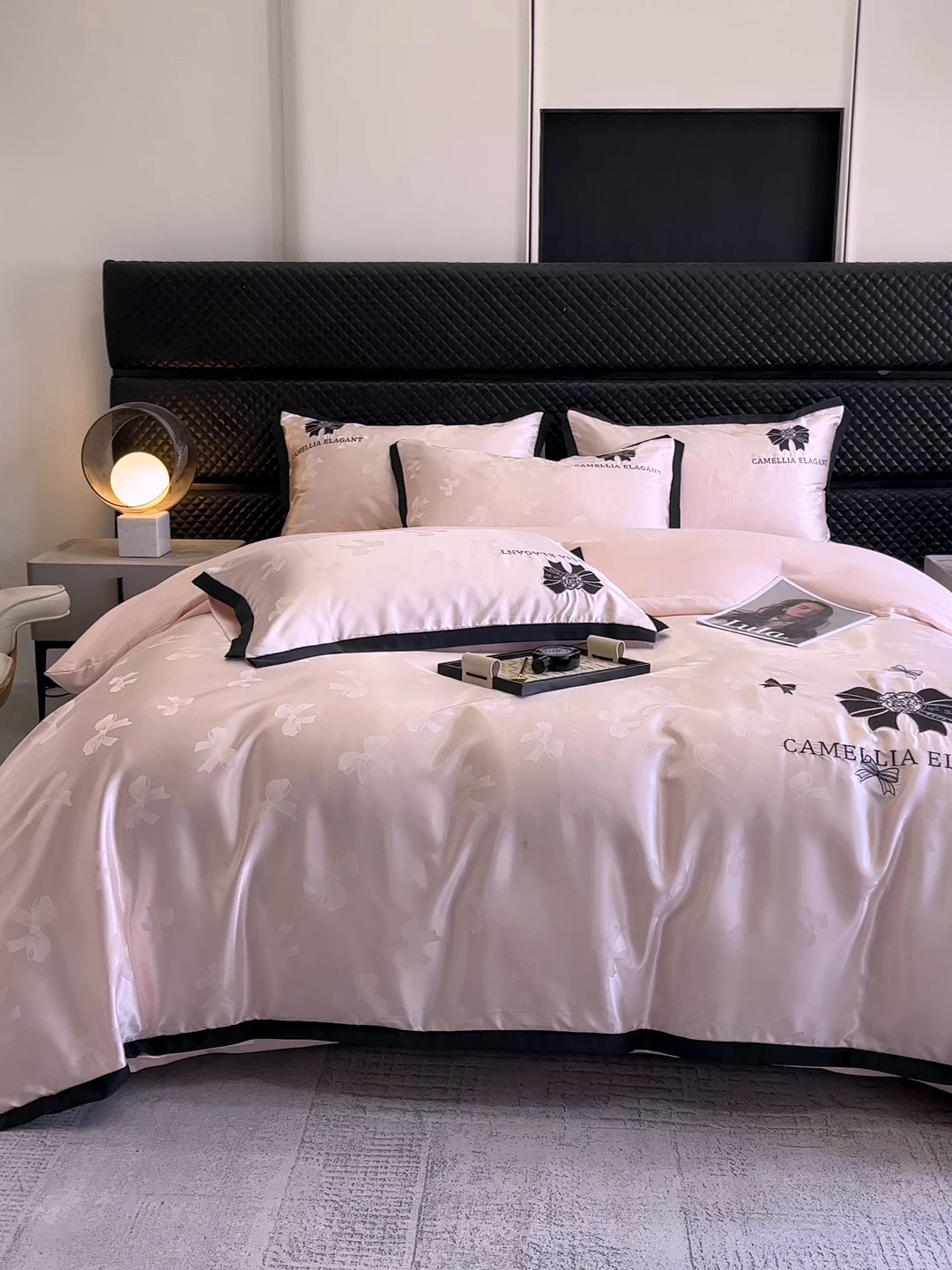 91家纺网 家纺一手货源 找家纺 金牛座家纺 2025新款贡缎提花磨毛亲肤棉刺绣四件套-蝴蝶结 蝴蝶结-浅粉