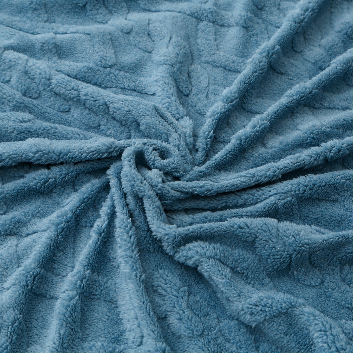 91家纺网 家纺一手货源 找家纺 亚龙工厂店 2025新款亲肤舒适塔肤绒毛毯盖毯毯子 蓝色