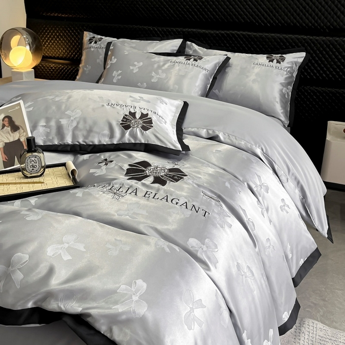 91家纺网 家纺一手货源 找家纺 金牛座家纺 2025新款贡缎提花磨毛亲肤棉刺绣四件套-蝴蝶结 蝴蝶结-浅灰