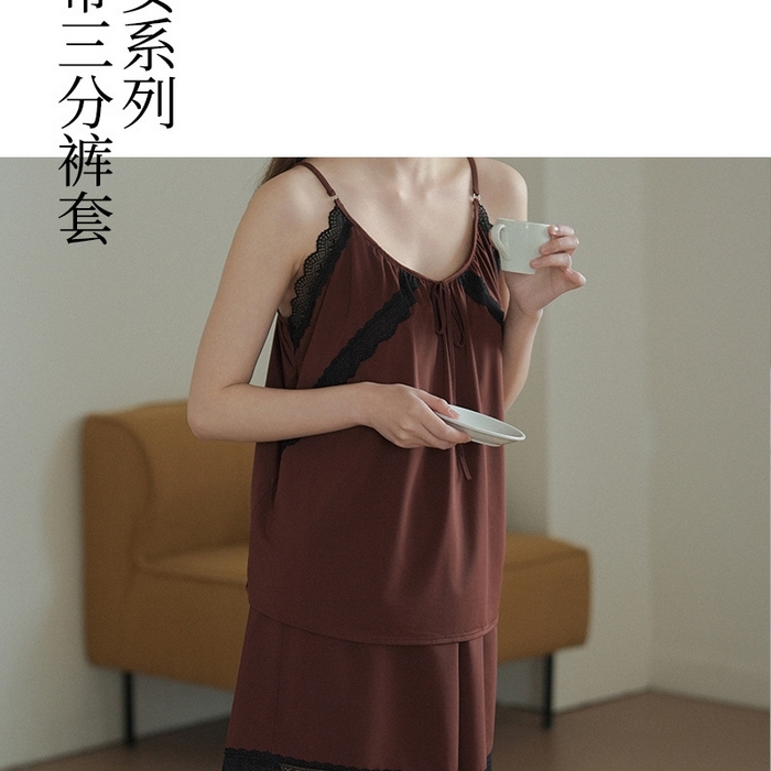 91家纺网 家纺一手货源 找家纺 妍景家居生活馆 2025新款纯色蕾丝吊带套装 安哥拉红