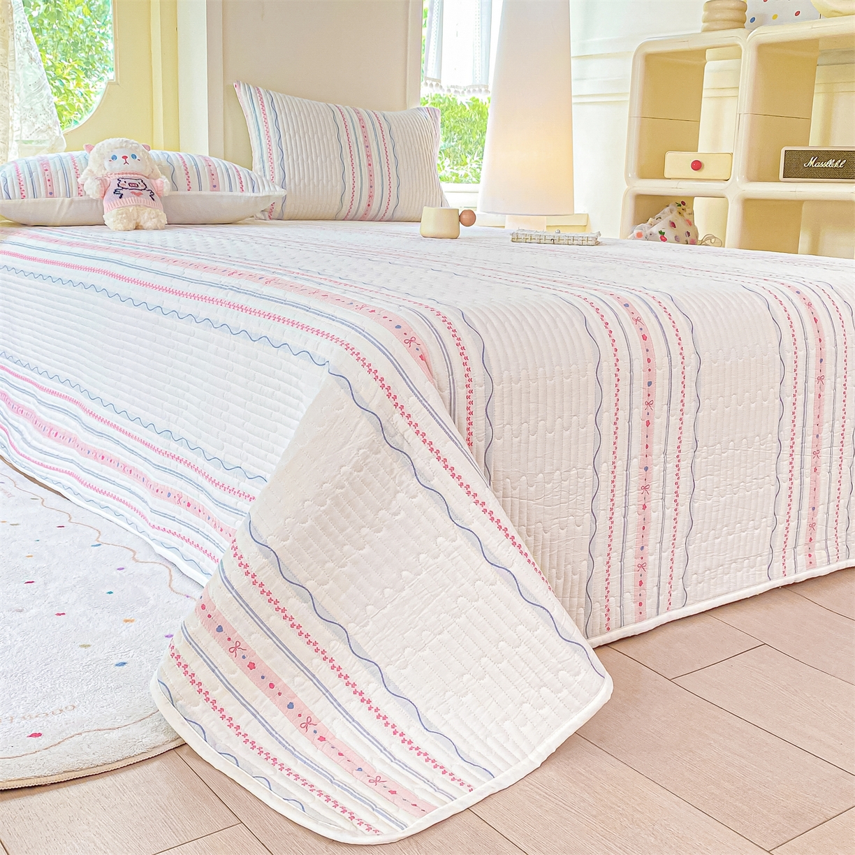 91家纺网 家纺一手货源 找家纺 灰鲸 2025新款全棉色织提花床盖系列 简爱-粉