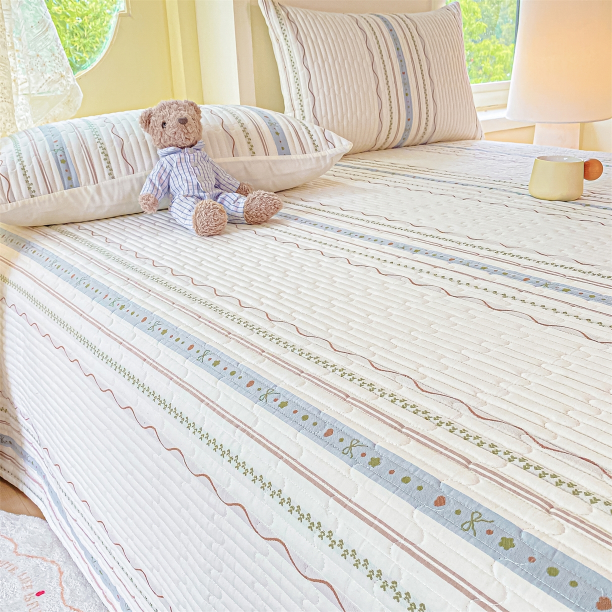 91家纺网 家纺一手货源 找家纺 灰鲸 2025新款全棉色织提花床盖系列 简爱-蓝