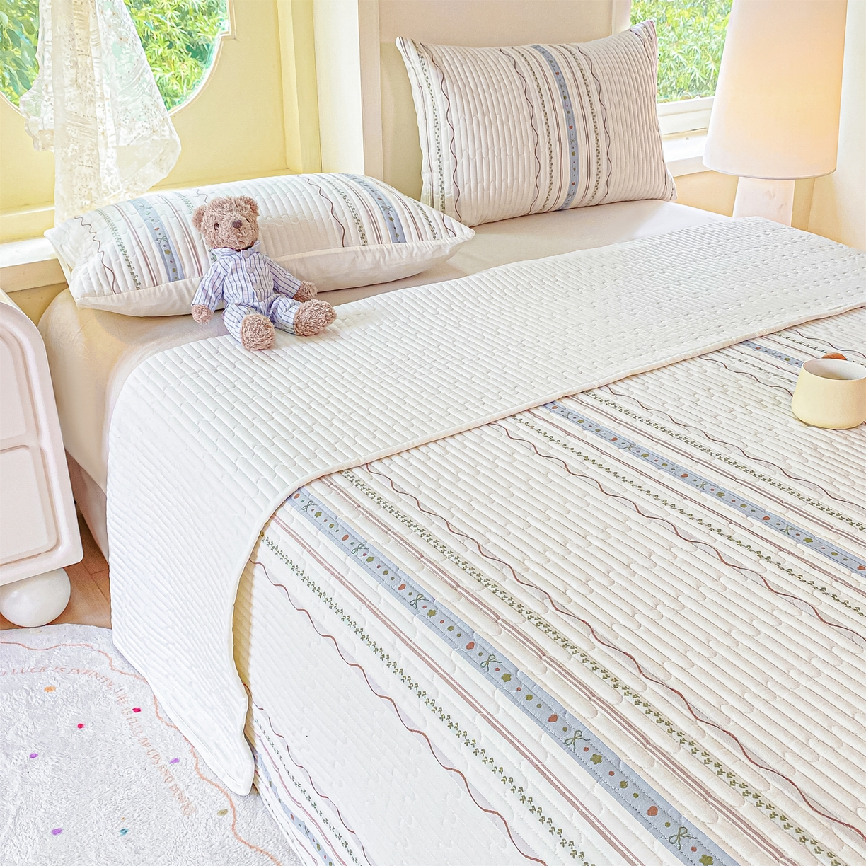 91家纺网 家纺一手货源 找家纺 灰鲸 2025新款全棉色织提花床盖系列 简爱-蓝