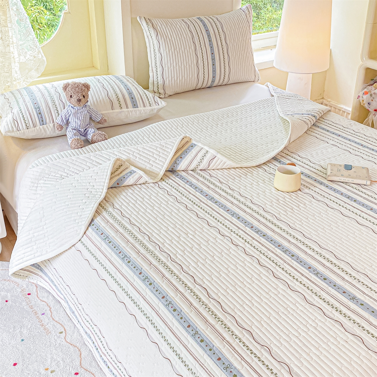 91家纺网 家纺一手货源 找家纺 灰鲸 2025新款全棉色织提花床盖系列 简爱-蓝