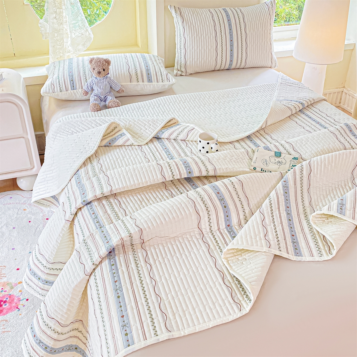 91家纺网 家纺一手货源 找家纺 灰鲸 2025新款全棉色织提花床盖系列 简爱-蓝