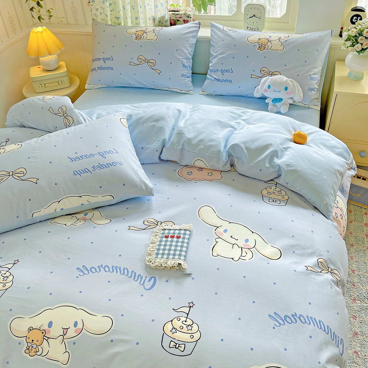 91家纺网 家纺一手货源 找家纺 朵希曼 2025新款全棉三丽鸥卡通印花系列四件套 点点玉桂狗