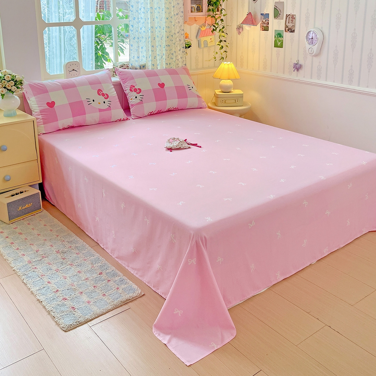 91家纺网 家纺一手货源 找家纺 朵希曼 2025新款全棉三丽鸥卡通印花系列四件套 告白凯蒂猫