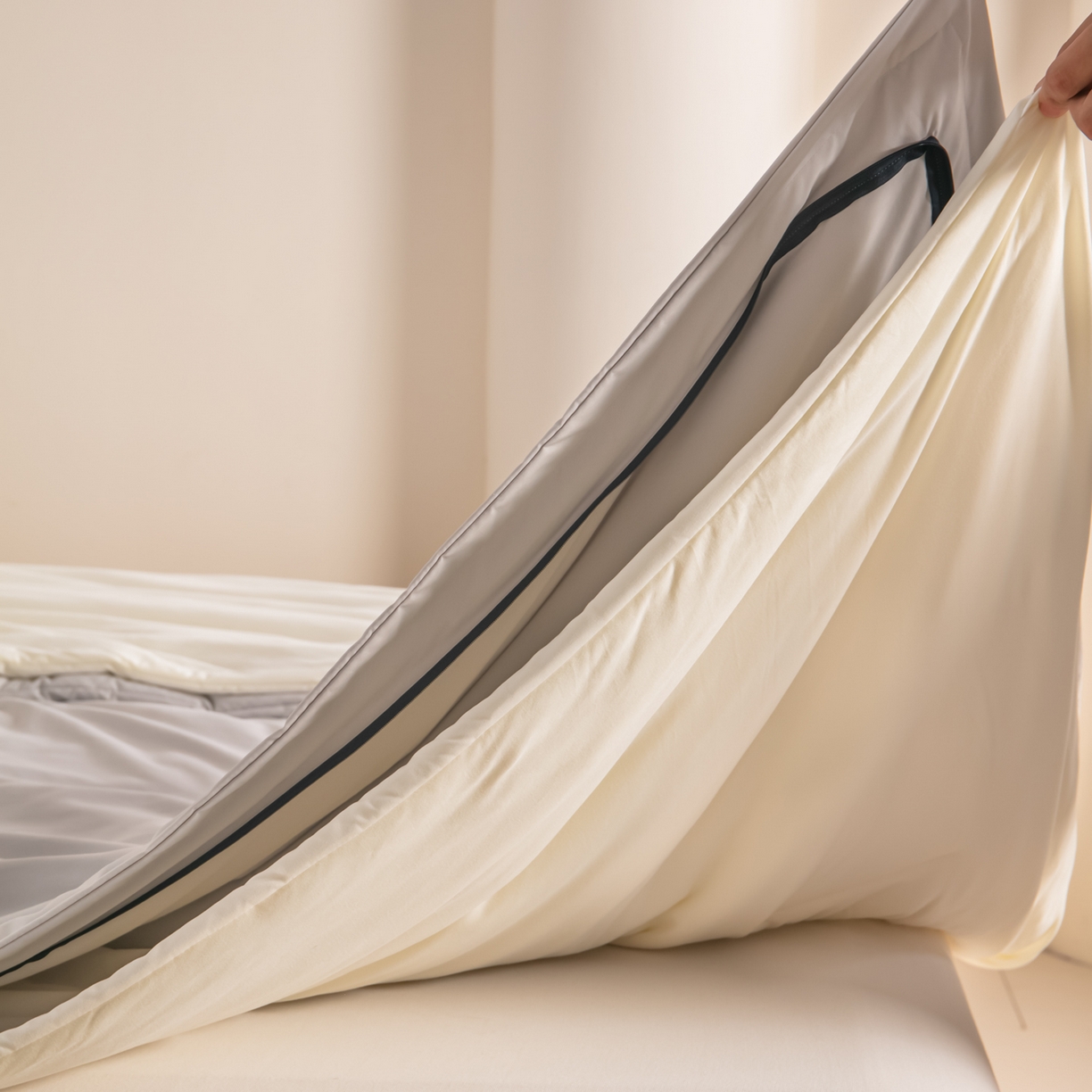 91家纺网 家纺一手货源 找家纺 龙图家纺 2025新款冬被星球深睡被PRO可机洗抗菌控温被双层子母被双胎被春秋被冬被 云朵白