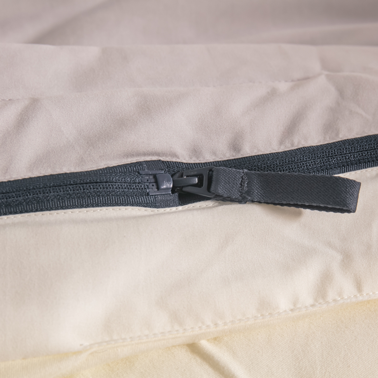 91家纺网 家纺一手货源 找家纺 龙图家纺 2025新款冬被星球深睡被PRO可机洗抗菌控温被双层子母被双胎被春秋被冬被 云朵白