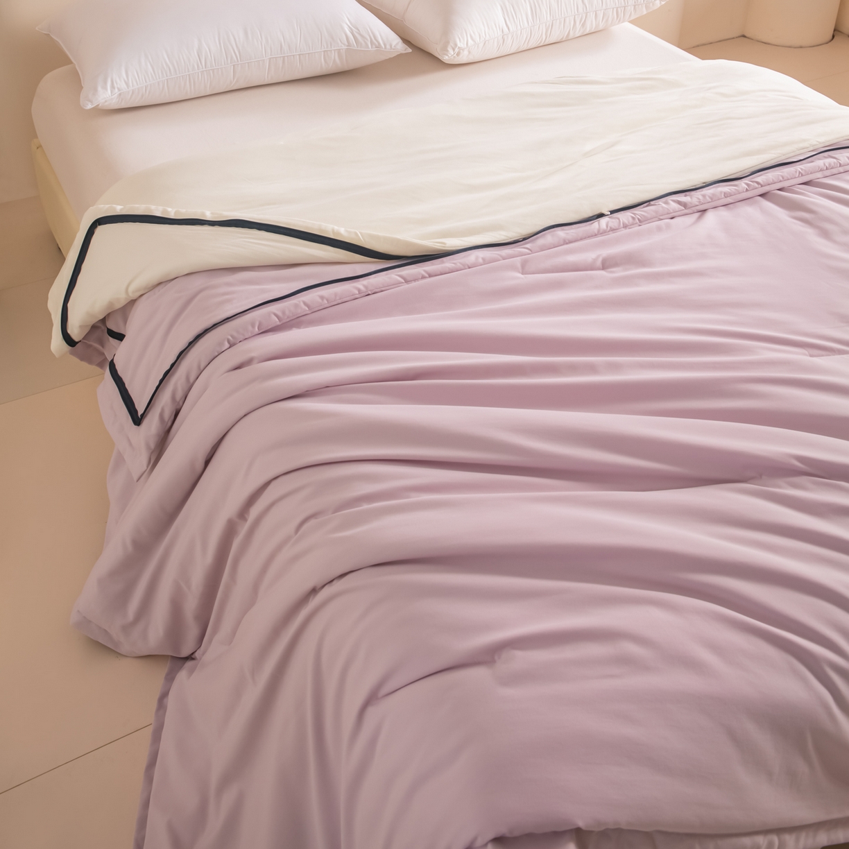 91家纺网 家纺一手货源 找家纺 龙图家纺 2025新款亚朵冬被星球深睡被PRO可机洗抗菌控温被双层子母被双胎被春秋被冬被 雾凇粉