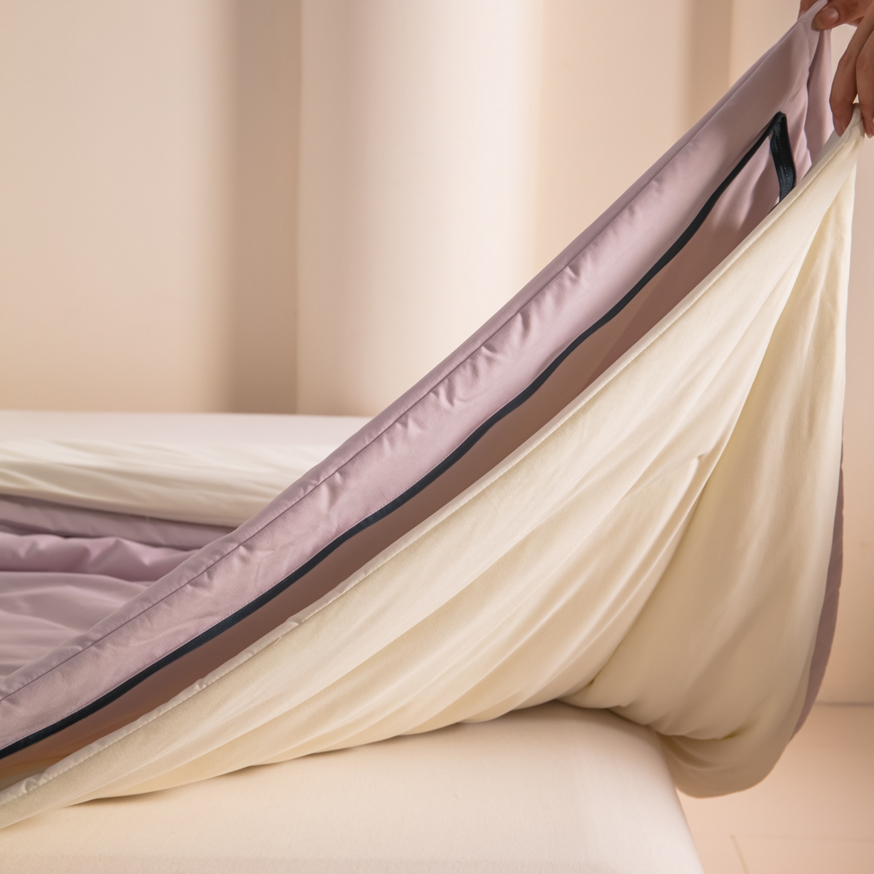 91家纺网 家纺一手货源 找家纺 龙图家纺 2025新款亚朵冬被星球深睡被PRO可机洗抗菌控温被双层子母被双胎被春秋被冬被 雾凇粉