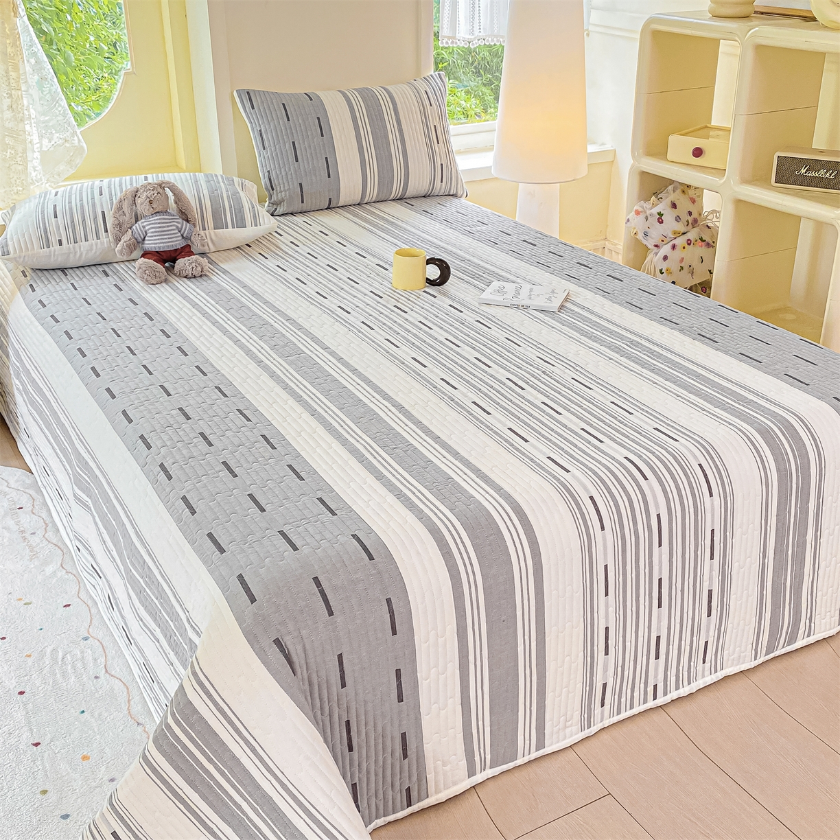 91家纺网 家纺一手货源 找家纺 灰鲸 2025新款全棉色织提花床盖系列 速写-灰