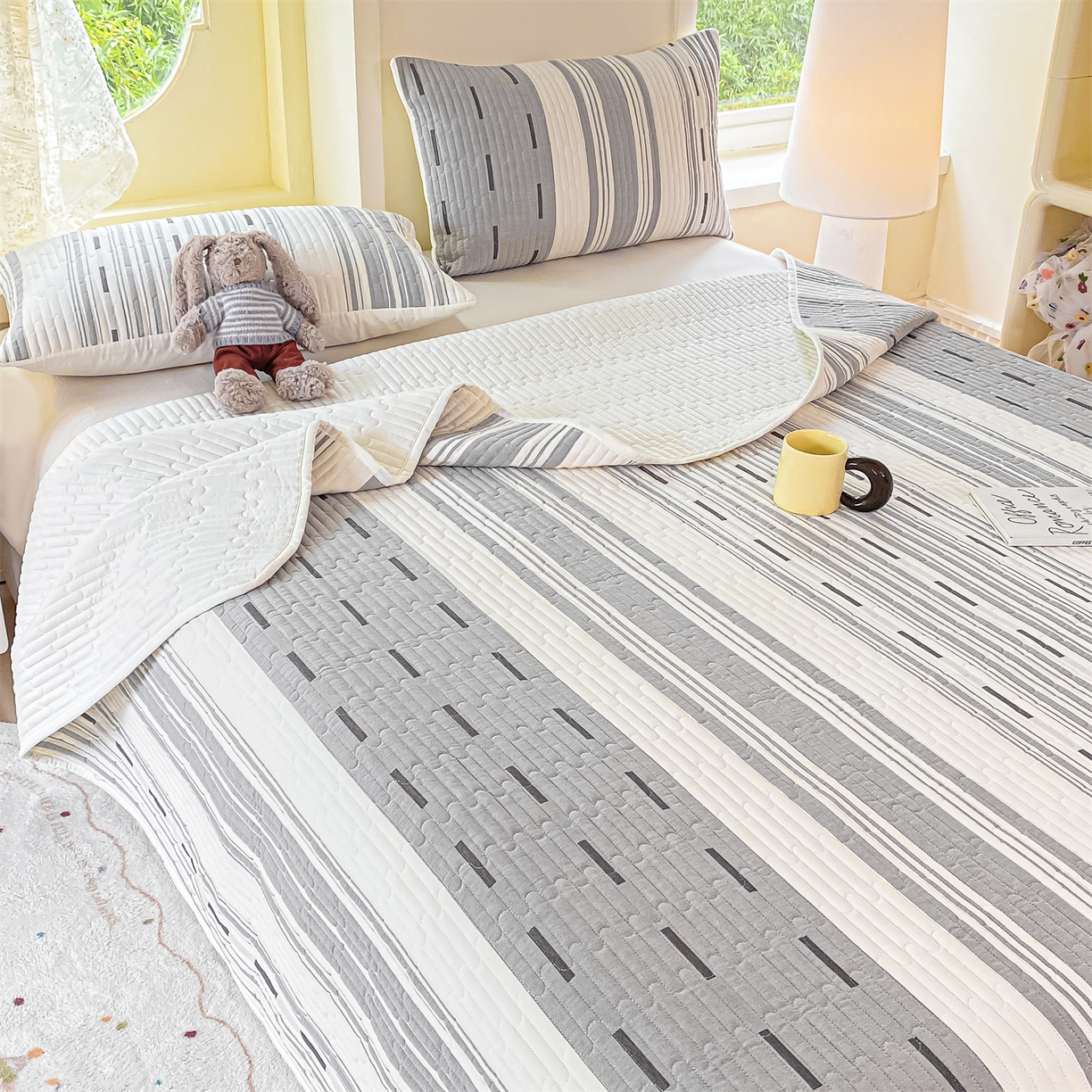 91家纺网 家纺一手货源 找家纺 灰鲸 2025新款全棉色织提花床盖系列 速写-灰