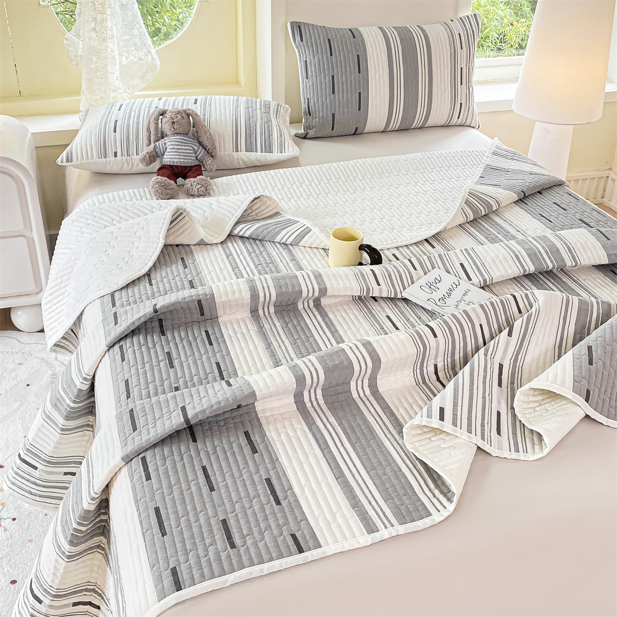 91家纺网 家纺一手货源 找家纺 灰鲸 2025新款全棉色织提花床盖系列 速写-灰