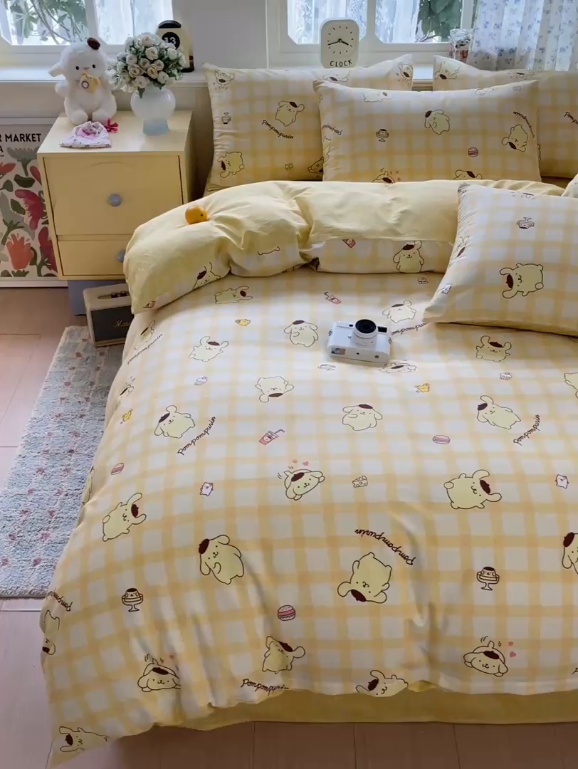 91家纺网 家纺一手货源 找家纺 朵希曼 2025新款全棉三丽鸥卡通印花系列四件套 焦糖布丁狗