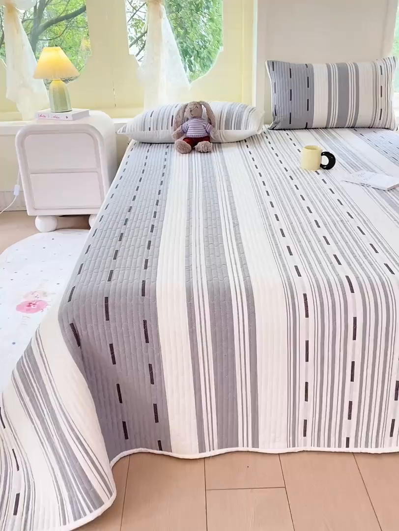 91家纺网 家纺一手货源 找家纺 灰鲸 2025新款全棉色织提花床盖系列 速写-灰