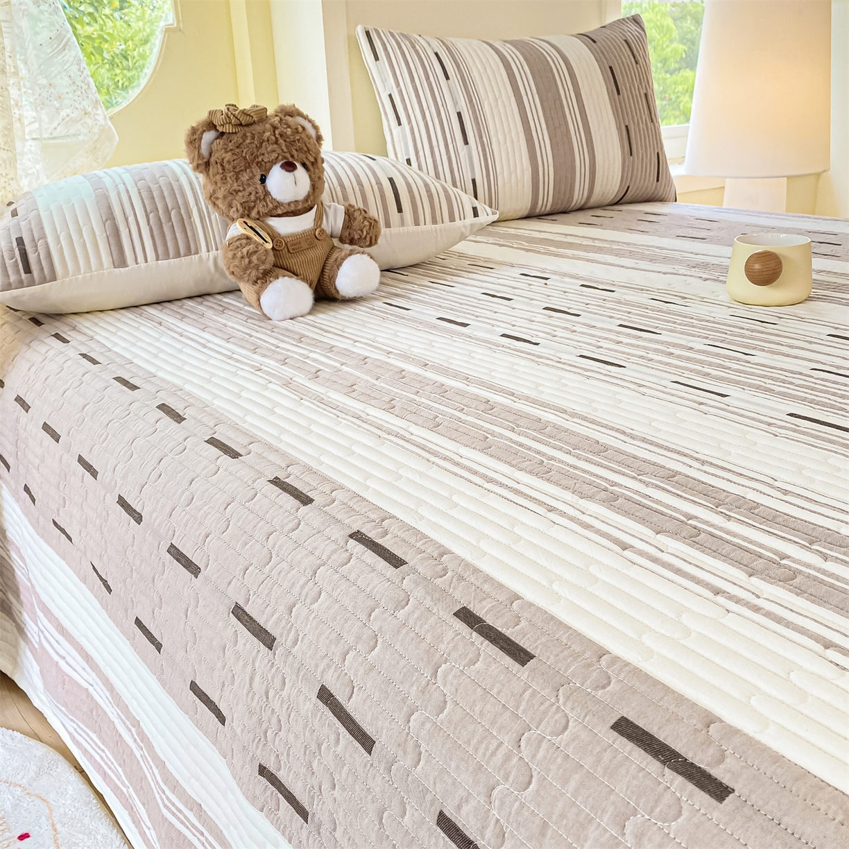 91家纺网 家纺一手货源 找家纺 灰鲸 2025新款全棉色织提花床盖系列 速写-咖