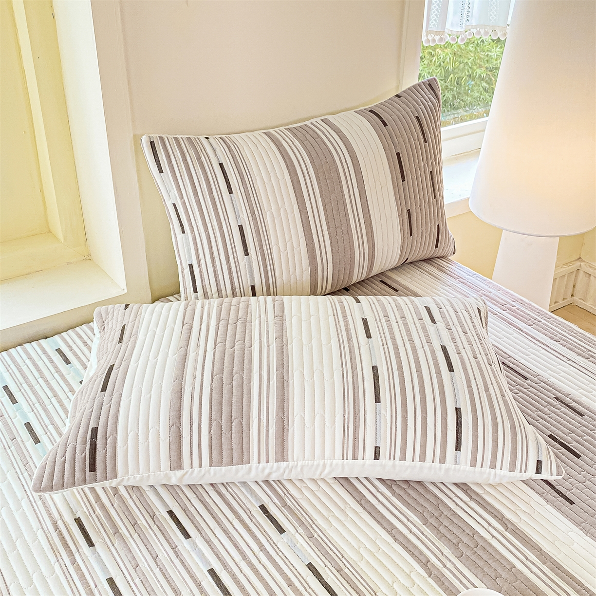 91家纺网 家纺一手货源 找家纺 灰鲸 2025新款全棉色织提花床盖系列 速写-咖