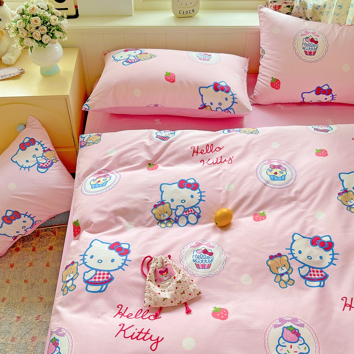 91家纺网 家纺一手货源 找家纺 朵希曼 2025新款全棉三丽鸥卡通印花系列四件套 凯蒂和熊