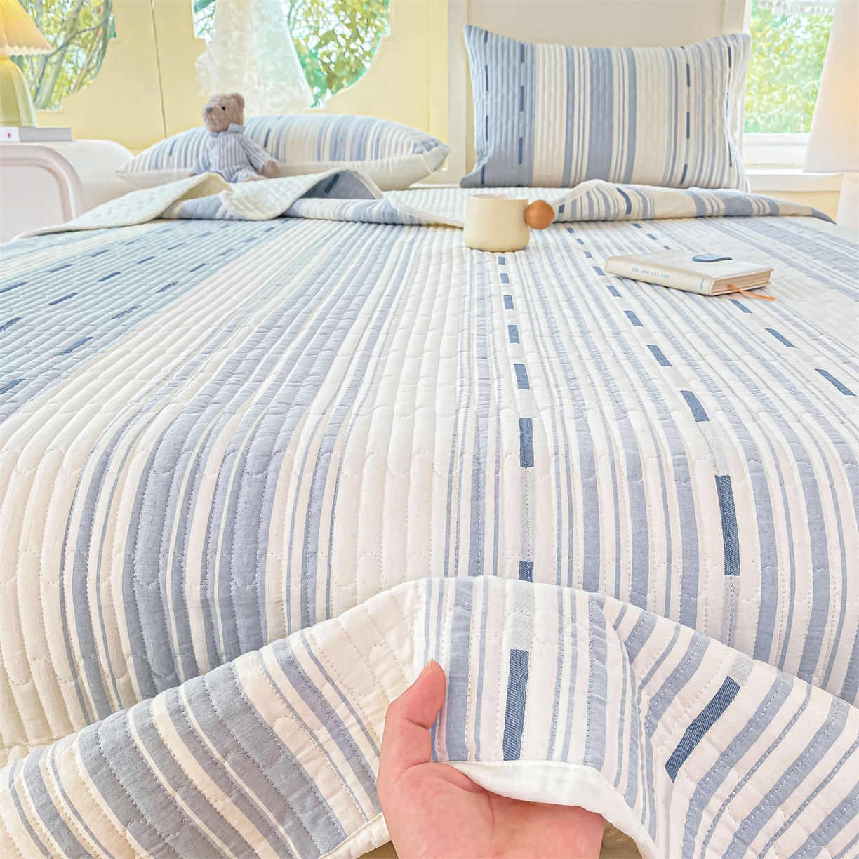 91家纺网 家纺一手货源 找家纺 灰鲸 2025新款全棉色织提花床盖系列 速写-蓝