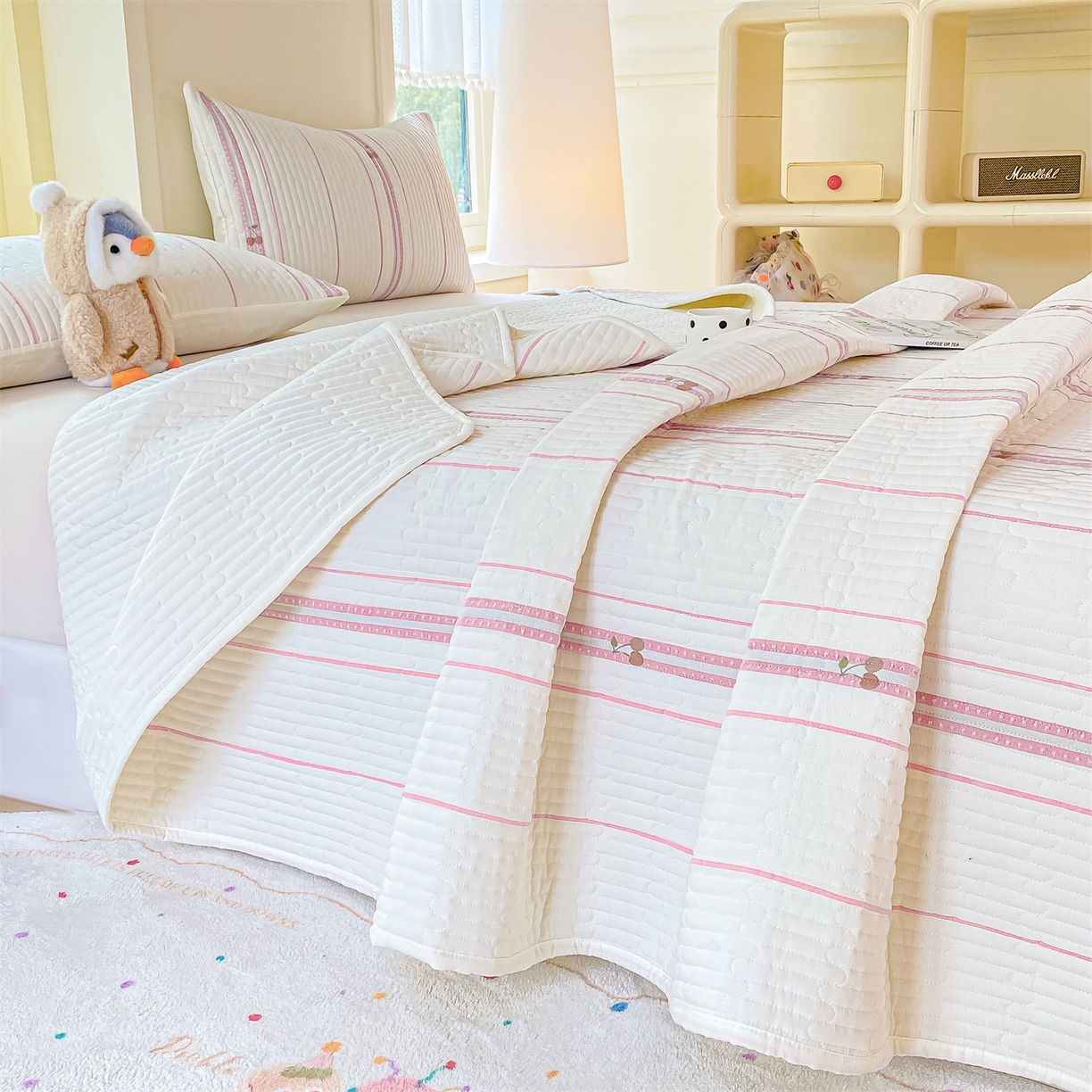 91家纺网 家纺一手货源 找家纺 灰鲸 2025新款全棉色织提花床盖系列 樱诺-粉