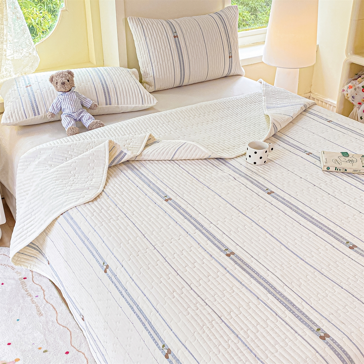 91家纺网 家纺一手货源 找家纺 灰鲸 2025新款全棉色织提花床盖系列 樱诺-蓝