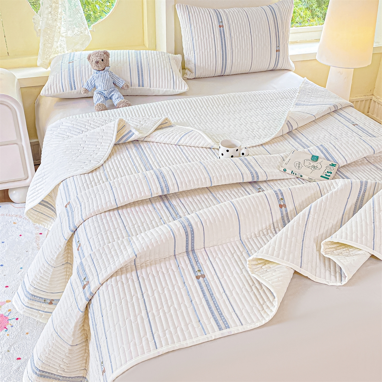 91家纺网 家纺一手货源 找家纺 灰鲸 2025新款全棉色织提花床盖系列 樱诺-蓝