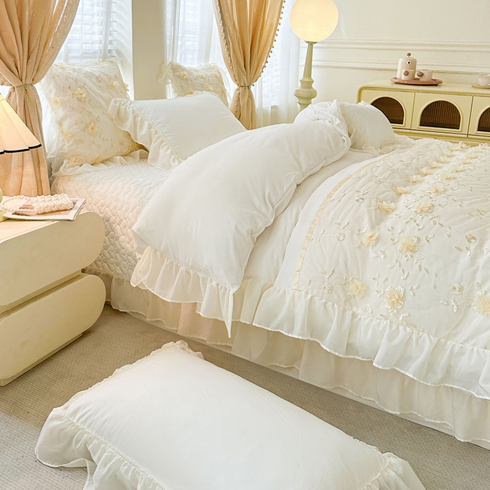 91家纺网 家纺一手货源 找家纺 鼎丰家纺 2025新款立体花朵蕾丝雪纺花边四件套-绮梦系列 绮梦-奶白