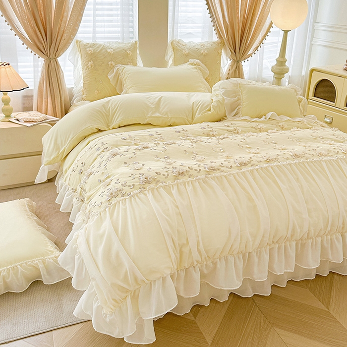 91家纺网 家纺一手货源 找家纺 鼎丰家纺 2025新款立体花朵蕾丝雪纺花边四件套-绮梦系列 绮梦-米黄