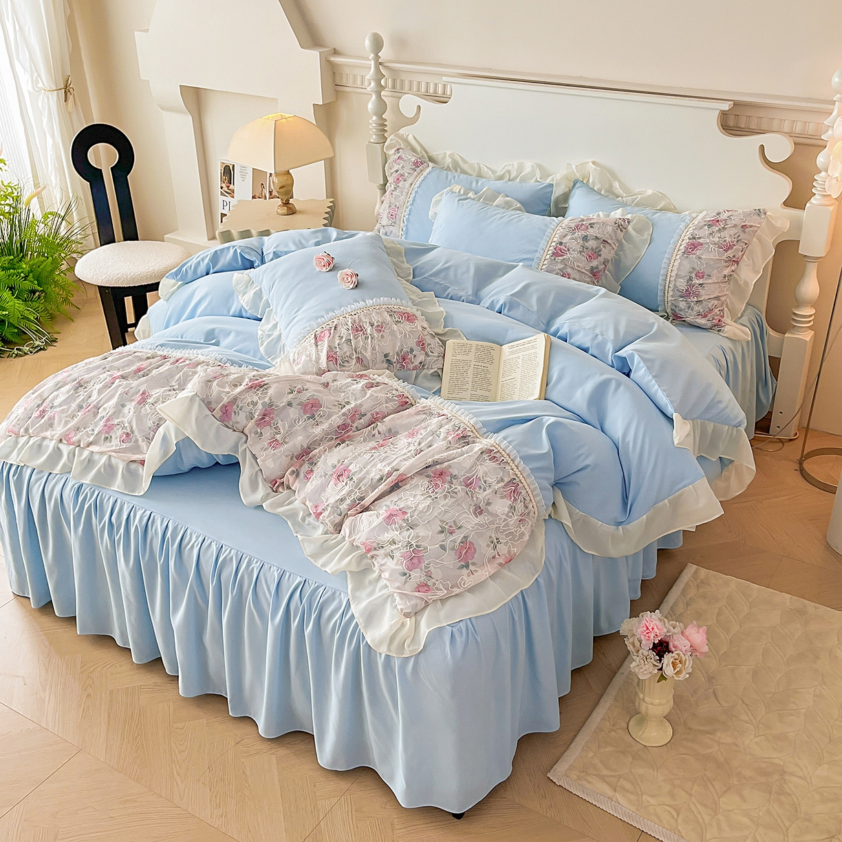 91家纺网 家纺一手货源 找家纺 富宁家纺 2025新款蕾丝刺绣数码印花款四件套-浅影玫瑰 蓝