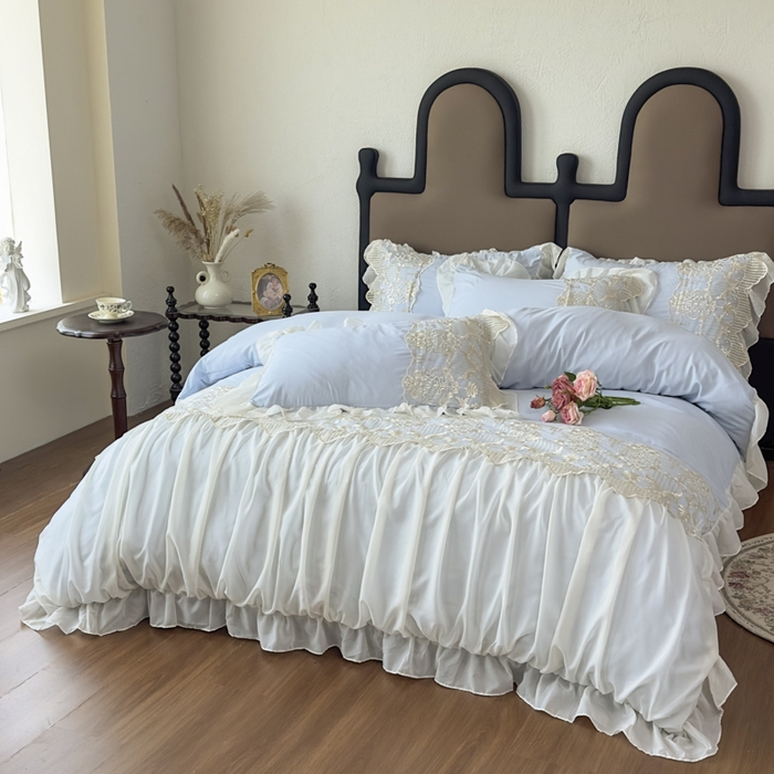 91家纺网 家纺一手货源 找家纺 鼎丰家纺 2025新款蕾丝刺绣雪纺花边四件套 香榭-浅蓝