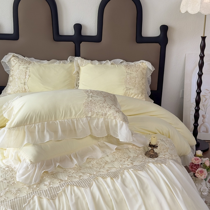 91家纺网 家纺一手货源 找家纺 鼎丰家纺 2025新款蕾丝刺绣雪纺花边四件套 香榭-米色