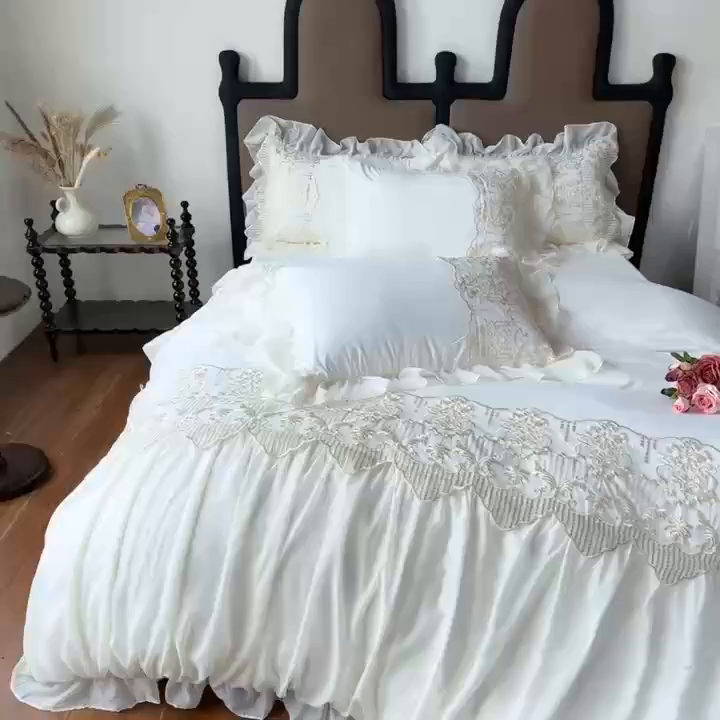 91家纺网 家纺一手货源 找家纺 鼎丰家纺 2025新款蕾丝刺绣雪纺花边四件套 香榭-奶白