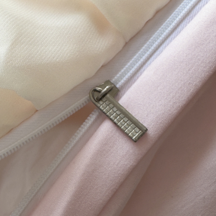 91家纺网 家纺一手货源 找家纺 鼎丰家纺 2025新款蕾丝刺绣雪纺花边四件套 香榭-浅粉