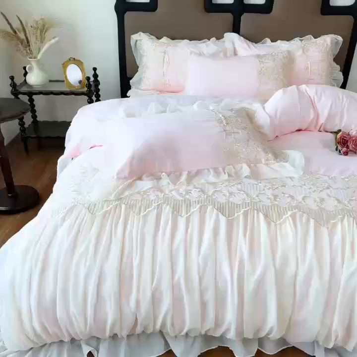 91家纺网 家纺一手货源 找家纺 鼎丰家纺 2025新款蕾丝刺绣雪纺花边四件套 香榭-浅粉