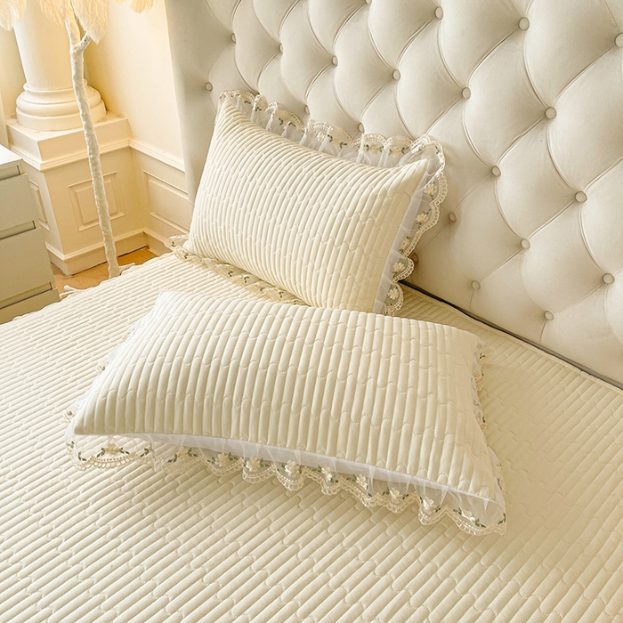 91家纺网 家纺一手货源 找家纺 （总）鼎丰家纺 2025新款皱皱纱夹棉床裙三件套--晨曦系列