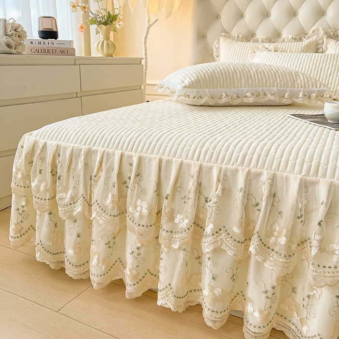 91家纺网 家纺一手货源 找家纺 （总）鼎丰家纺 2025新款皱皱纱夹棉床裙三件套--晨曦系列