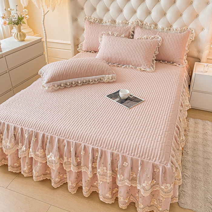 91家纺网 家纺一手货源 找家纺 鼎丰家纺 2025新款皱皱纱夹棉床裙三件套--晨曦系列 晨曦-豆沙