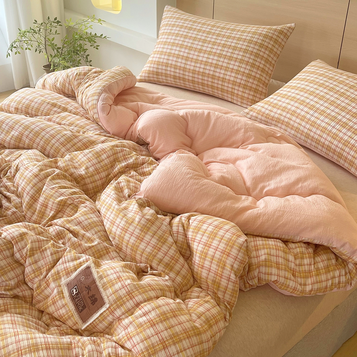 91家纺网 家纺一手货源 找家纺 宝士康家纺 2025新款10A抗菌云木棉格子春秋被/冬被/被芯/跨境外贸 粉黄格