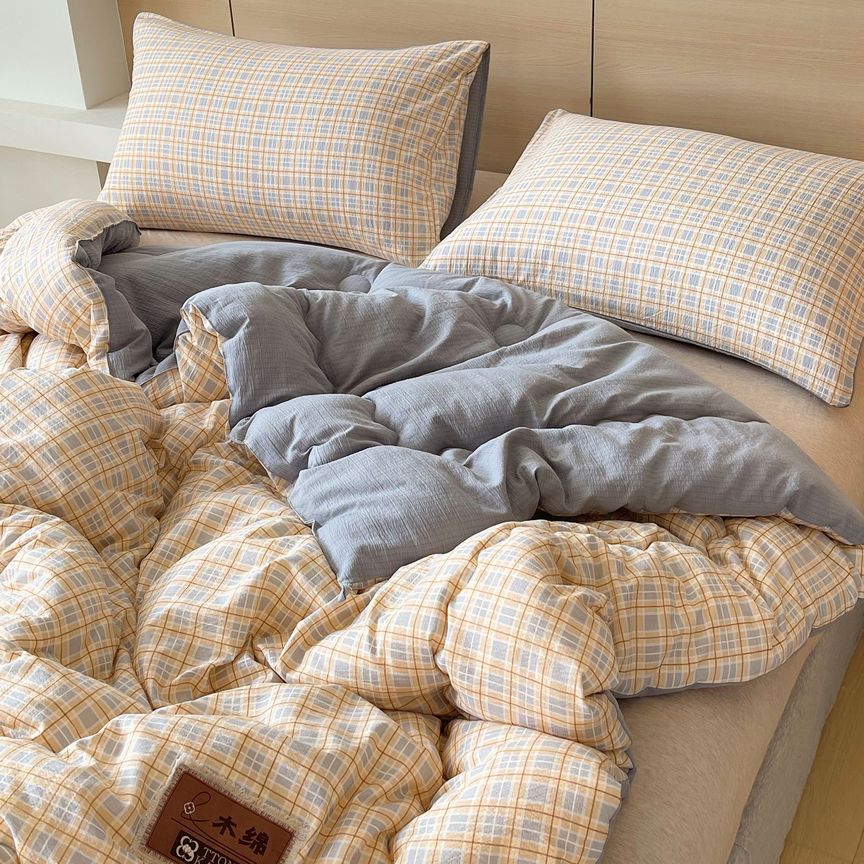 91家纺网 家纺一手货源 找家纺 宝士康家纺 2025新款10A抗菌云木棉格子春秋被/冬被/被芯/跨境外贸 灰黄格