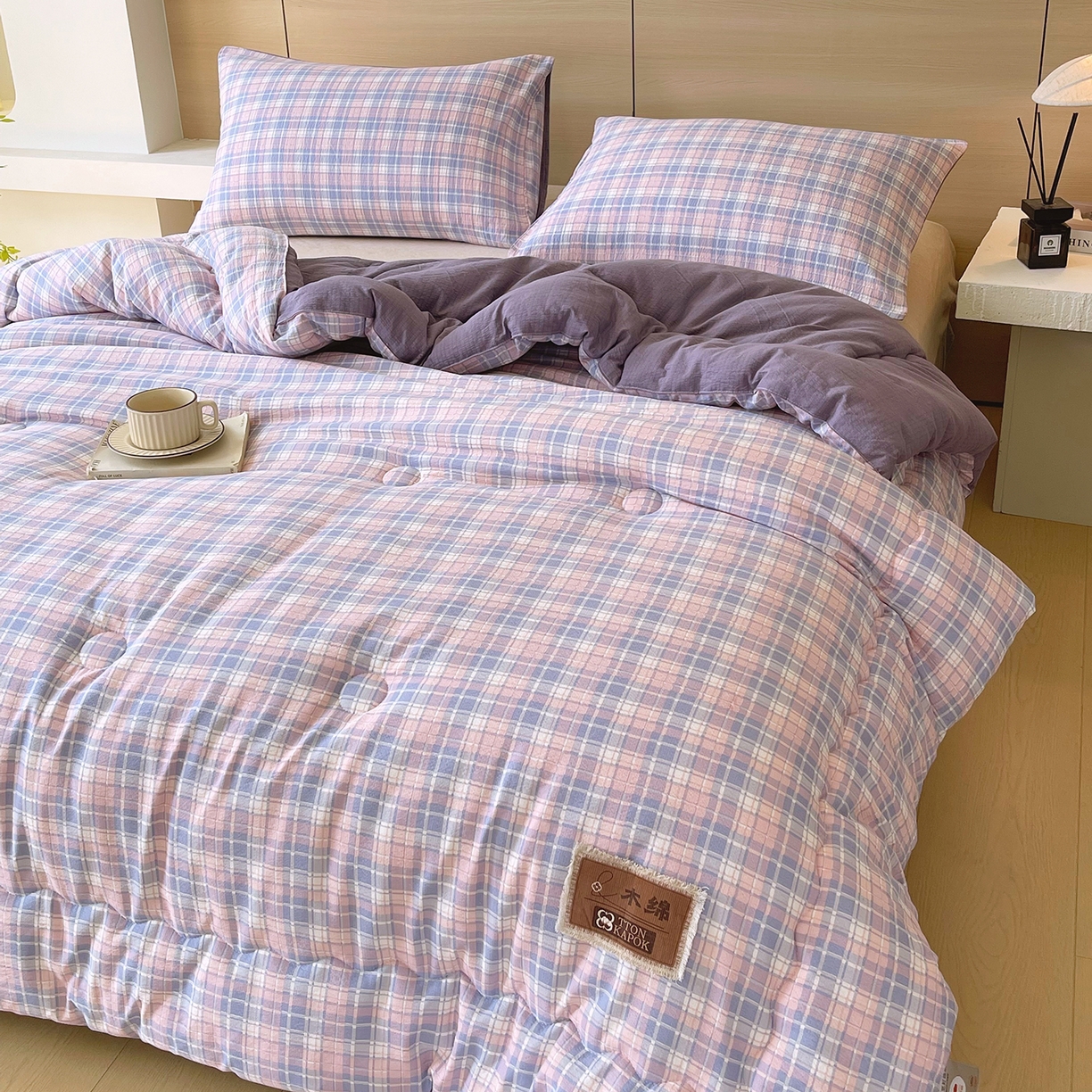 91家纺网 家纺一手货源 找家纺 宝士康家纺 2025新款10A抗菌云木棉格子春秋被/冬被/被芯/跨境外贸 紫粉格