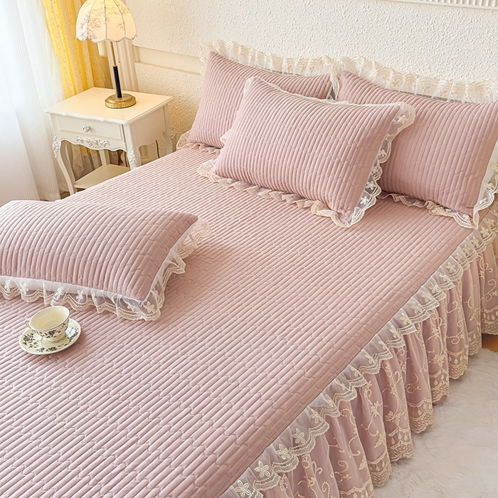 91家纺网 家纺一手货源 找家纺 （总）鼎丰家纺 2025新款皱皱纱夹棉床裙三件套-花影系列