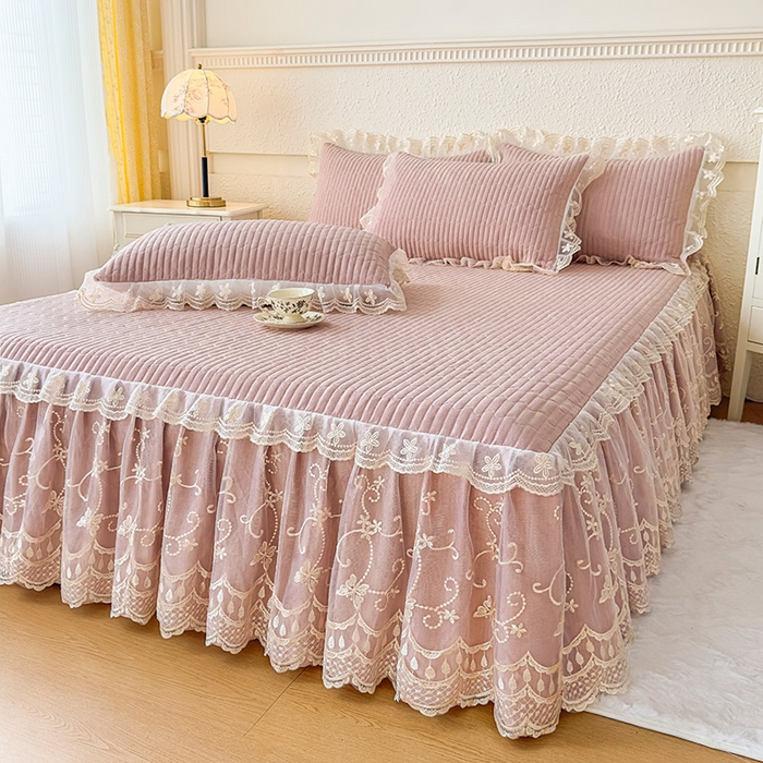 91家纺网 家纺一手货源 找家纺 鼎丰家纺 2025新款皱皱纱夹棉床裙三件套-花影系列 花影-豆沙